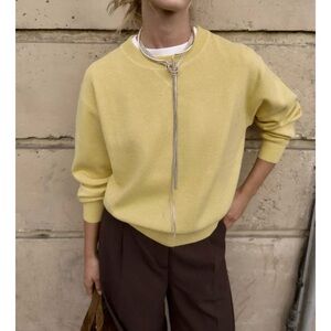 ZARA Round neck long sleeve sweater